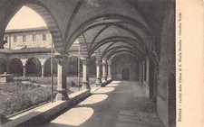 C082 Italy Firenze Cortile della Chiesa di S. Maria Novella   vintage postcard