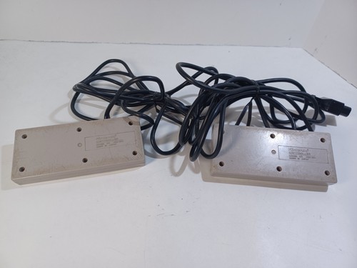 Set of 2 Original Nintendo NES Official Game Controllers NES-004 - Picture 6 of 8