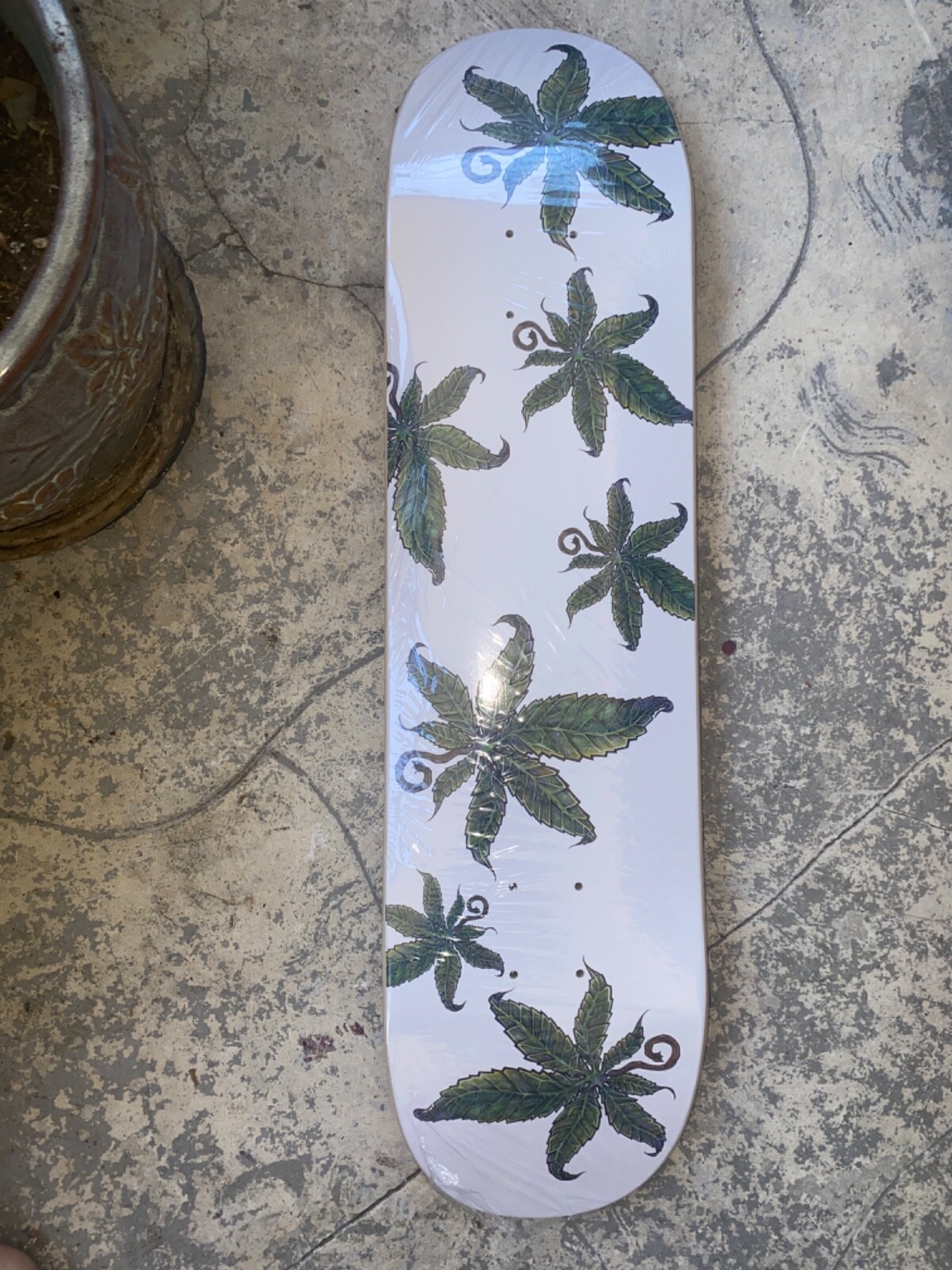 CONART Skateboard DECK THE CHRONIC BY PJAY Wca-image