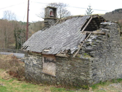 Photo 6x4 Sad decay Aberllefenni The old mine office has deteriorated sig c2009