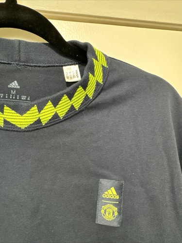 BNWOT Mens MEDIUM Adidas Manchester United Tee - Picture 6 of 12