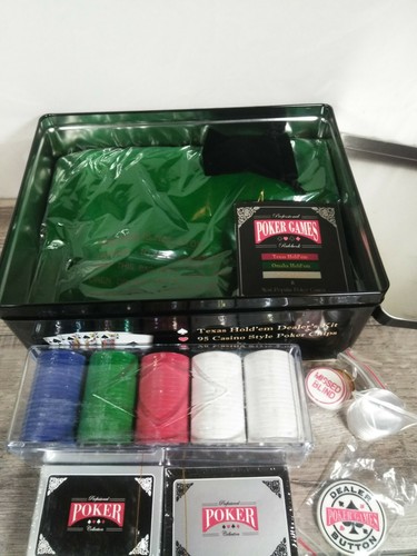Texas Hold 'em Poker Dealer Kit 100 Chips 2 Card Deck storage tin New - Picture 6 of 8