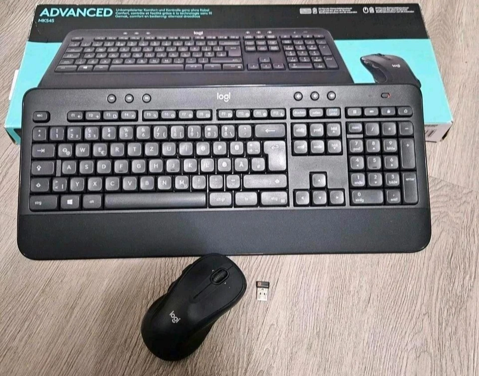 Logitech MK545 Advanced Tastatur und Maus Set (920-008889)