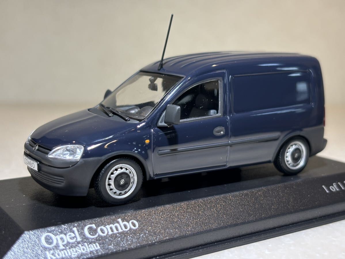 Minichamps Opel Combo Van 2002 1:43 COMBO