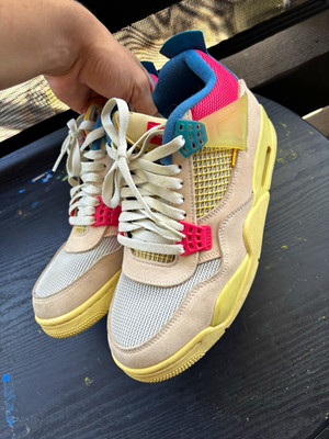 Jordan Air Jordan 4 Retro x Union LA Guava Ice Mid Top Suede DC9533-800 No box !