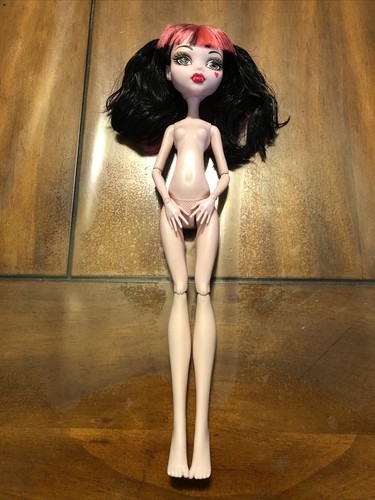 monster high swim class Draculaura Doll Mattel