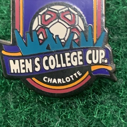 Vintage 2000 NCAA Soccer Men's College Cup Lapel Pin Souvenir - Picture 5 of 5