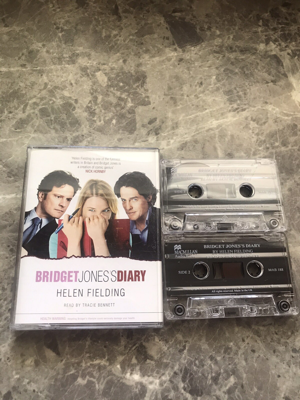 HELEN FIELDING - BRIDGET JONES'S DIARY - AUDIO BOOKS -  ( 2 CASSETTES )