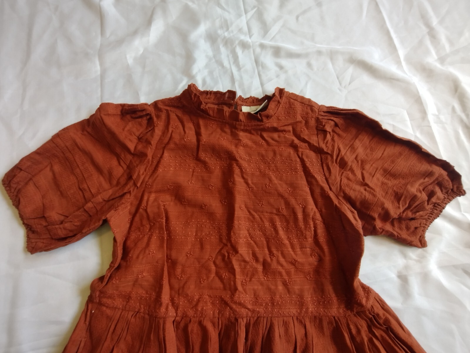 EUC Universal Thread Rust Orange Cotton Puff Slee… - image 2