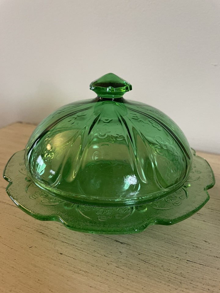 VINTAGE GREEN GLASS BUTTER/CHEESE DISH MINT CONDITION! eBay
