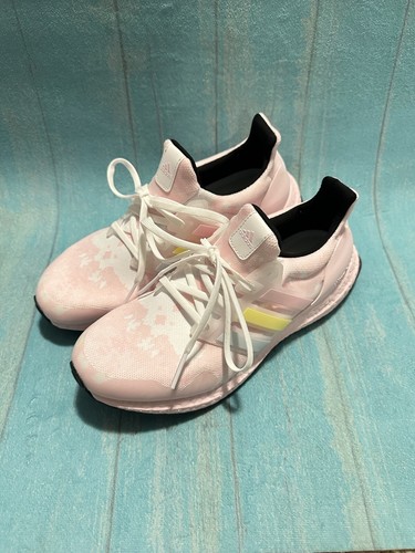 Adidas Wmns UltraBoost 'Pastel Pink' Sz: 8