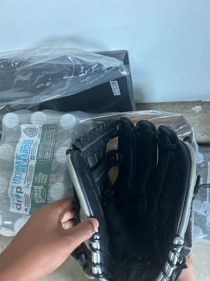 rawlings baseball glove - Image 4 of 4