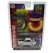 Auto World Xtraction Today 2007 Dodge Charger SRT8 iWheels HO Slot Car