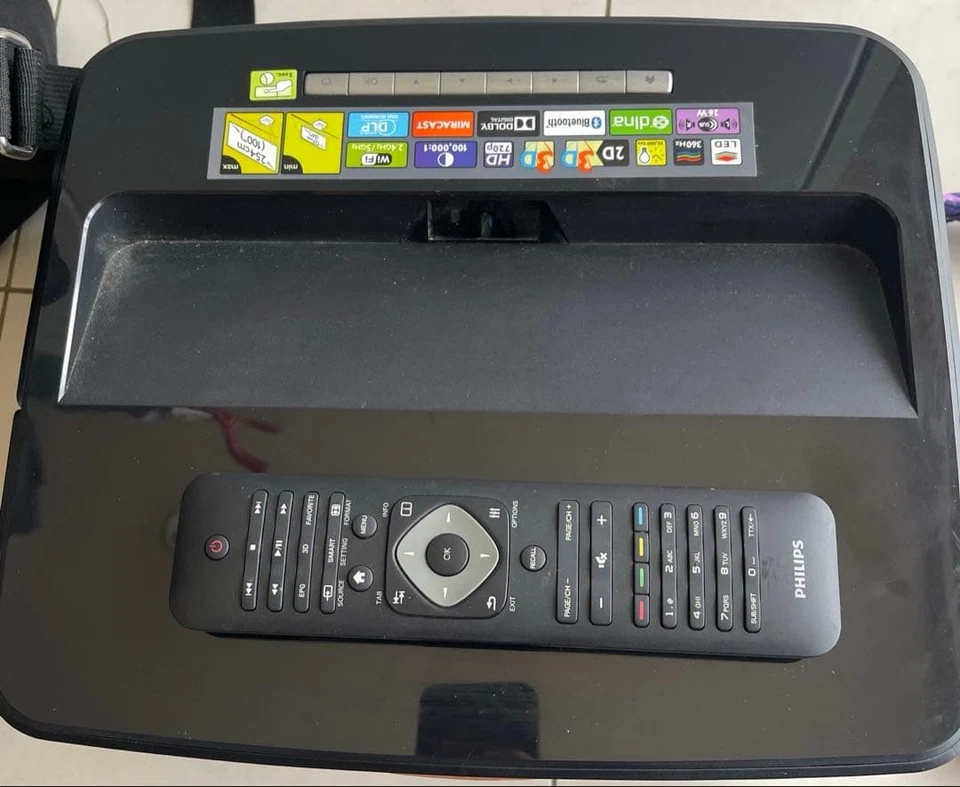 Philips Screeneo Hdp1590f7 Projector Home Theater Portable Led Short Throw - Image 3 of 4