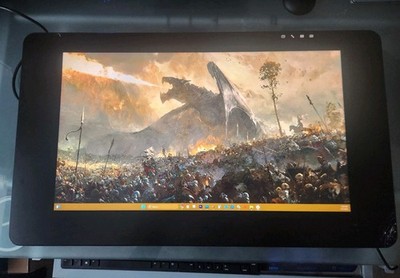 Wacom Cintiq Pro 24 Creative Pen Display - DTK2420K0 - Cracked Bottom