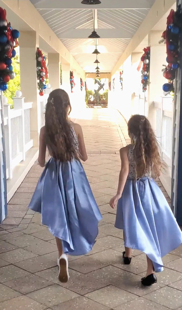 Xtraordinary Blue Silver Girls Dress, Intricate Silver Detailing Size 9
Opens in a new window or tab