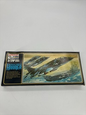 Minicraft Hasegawa 028 Hawker Siddeley Harrier Plastic Model Kit 1/72