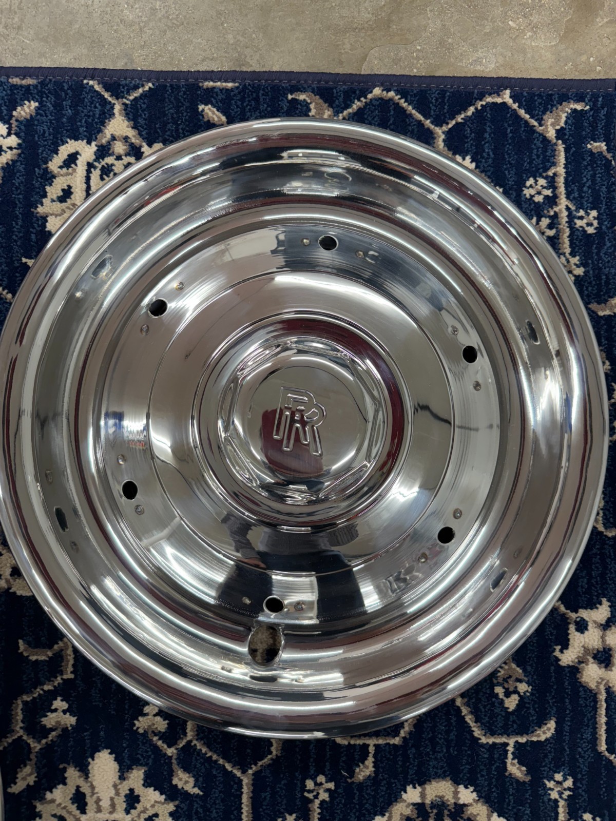 Rolls Royce Silver Cloud wheel cover, hub caps hubcaps OEM