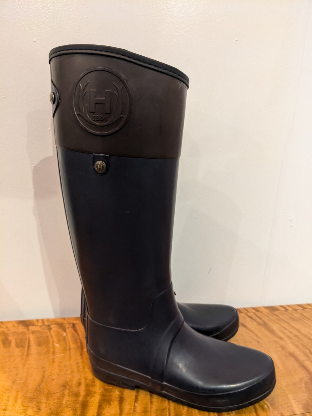 Hunter Equestrian Brown and navy waterproof boots