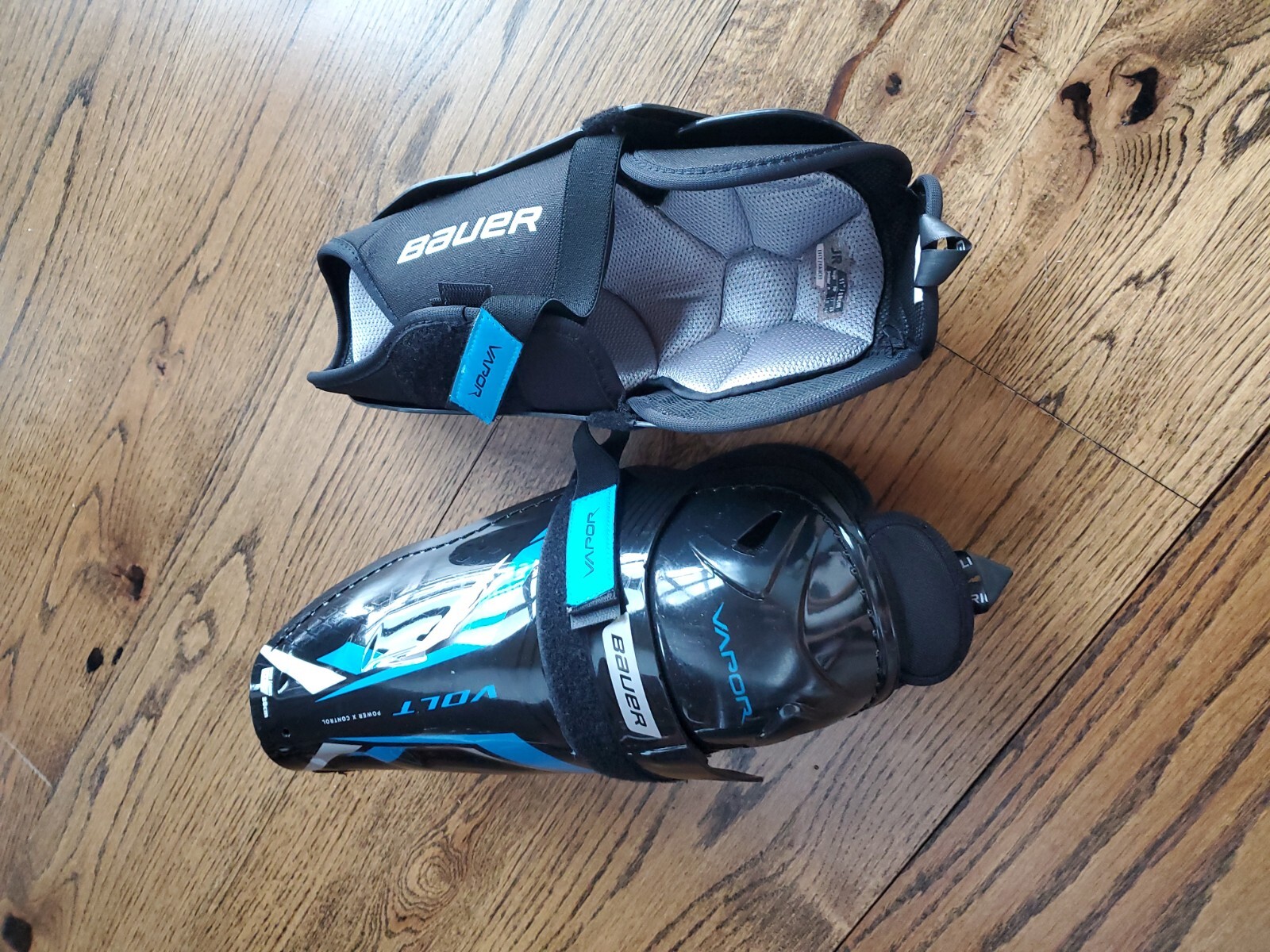 ice hockey knee pads eBay