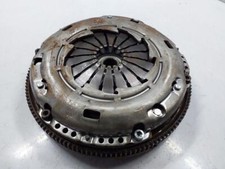 VW T4 70/7D Bj.2001 Schwungrad 2 Masse mit Kupplung 2,5TDI 111Kw ab 03.96