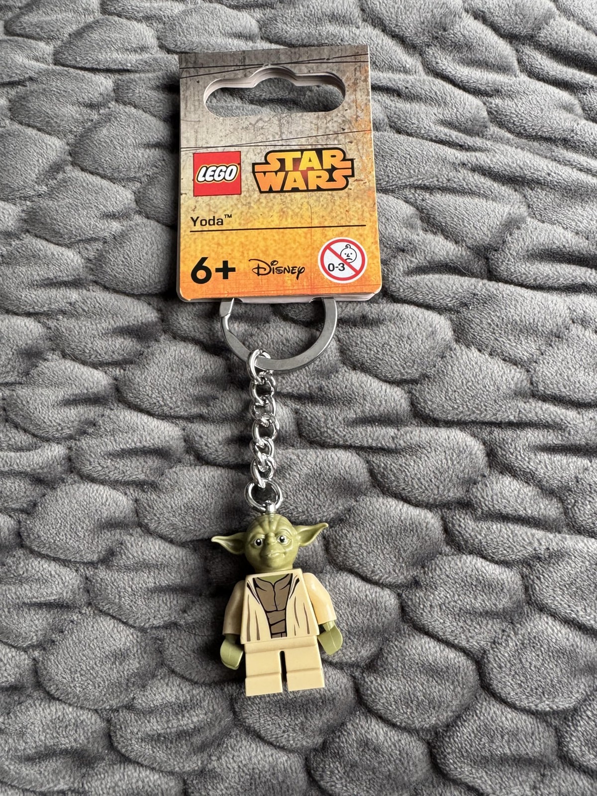 Lego Star Wars Yoda 2015 Minifigure Key Chain 853449 Toy  Brand New Toys
