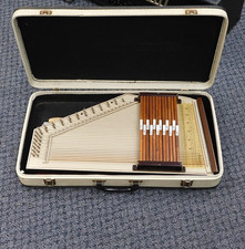 Vintage 1960's Oscar Schmidt Autoharp w/ Case Songbooks VERY NICE  