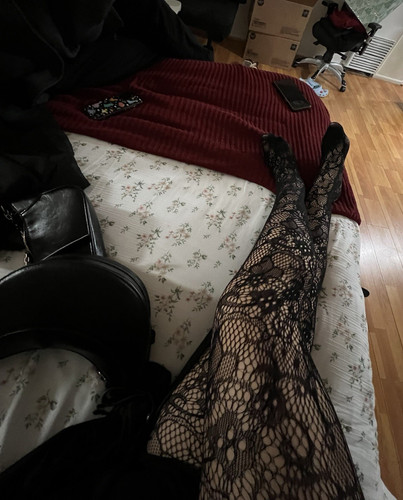 Lace pantyhose