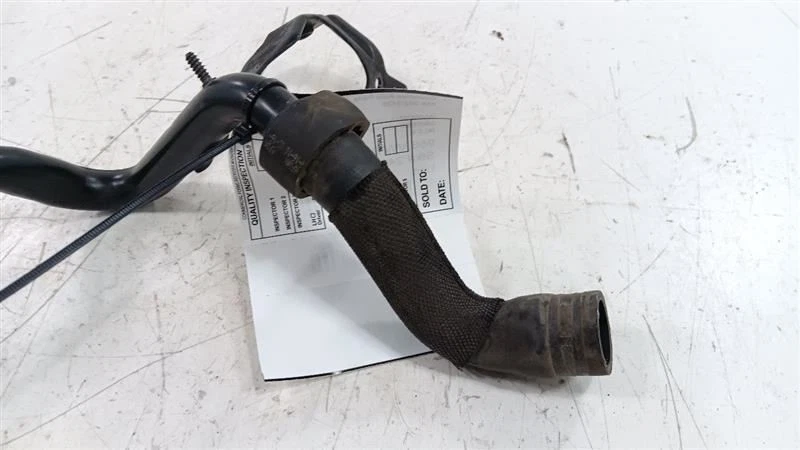 Tubo cruzado línea refrigerante Volkswagen Golf 2010 2011 2012 2013 2014 Foto 3 de 4