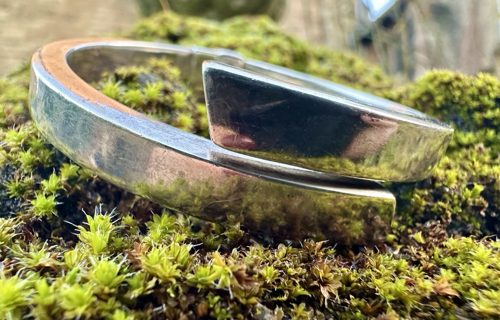 Contemporary Silver Hinged Bracelet - image 4