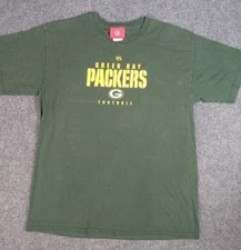 Green Bay Packers Men's T-Shirt NFL Brand Green Large L Nice 926