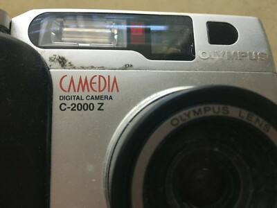 Olympus CAMEDIA C-2000 Zoom 2.1MP Digital Camera - Black