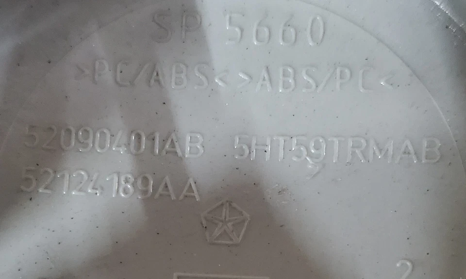 Tapa central de rueda Jeep Wrangler Grand Cherokee Commander OEM 2.125" 5HT59TRMAB Foto 3 de 3