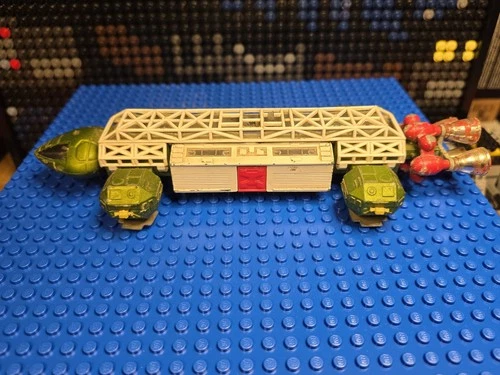 Dinky Meccano Eagle Vintage 1974 Transporter Space 1999 Diecast