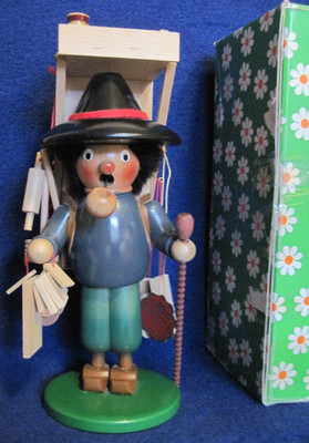 Steinbach 1996 Germany Peddler w/pots incense ''Smoker'' - 11'' Signed