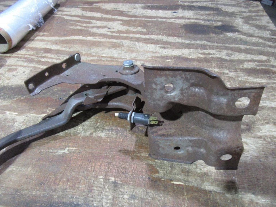 1967 Chevrolet Impala Caprice внутреннее крепление педали тормоза в сборе основание автоматическое - Изображение 3 из 4