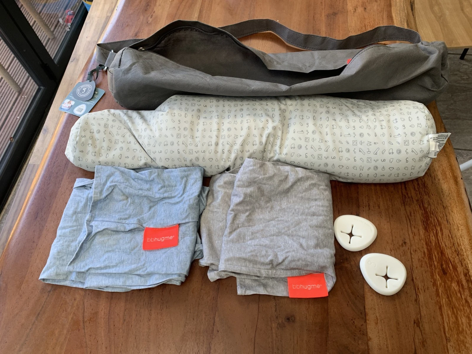 Bbhugme Nursing Pillow X2 Pillowcases - Great Condition
Opens in a new window or tab