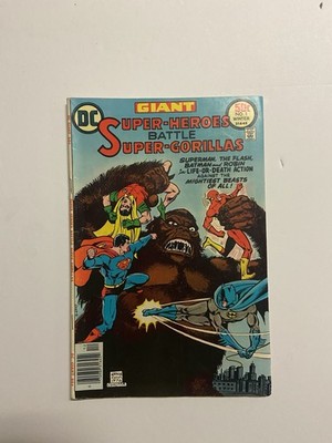 GIANT SUPER-HEROES BATTLE SUPER GORILLAS #1 1976 Batman, Flash, Superman