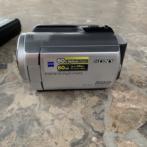Sony Handycam DCR-SR47 videoregistratore digitale - argento - Foto 2 di 11