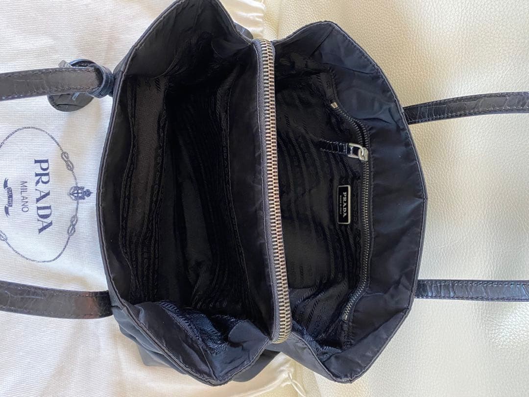 PRADA Black Shoulder Bag thumbnail 2