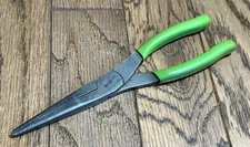 Snap On Tools GREEN 9" Long Needle Nose Pliers Soft Grip Talon Cross Tip