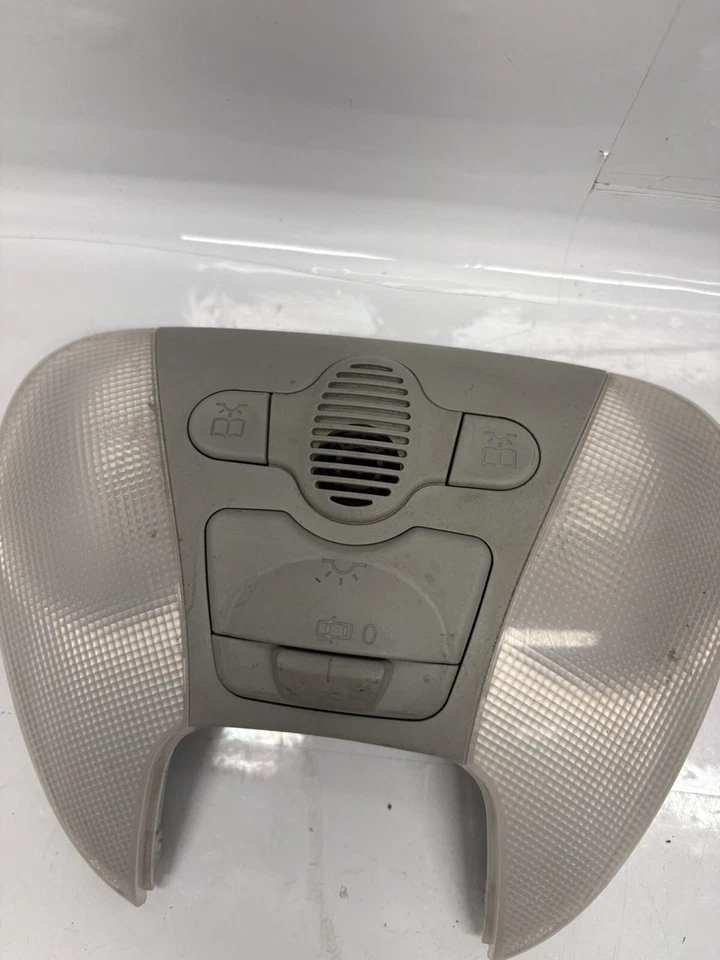 03-08 Lámpara de luz domo superior Mercedes R230 SL500 SL55 AMG 2308200001 OEM Foto 2 de 4