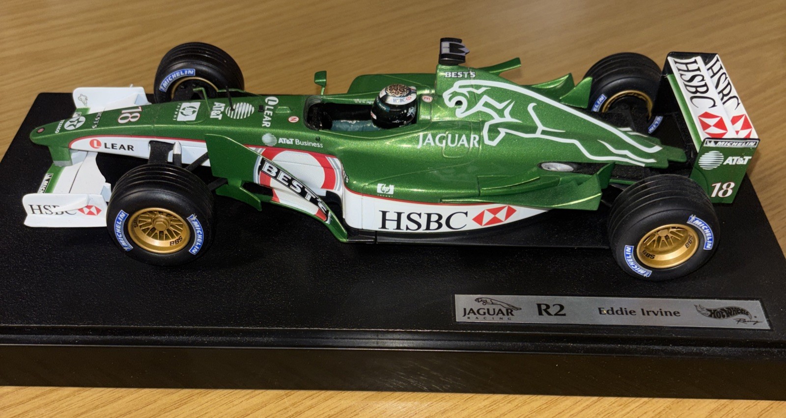 Hot Wheels Jaguar R2 Eddie Irvine F1 Car 1/18 Scale, Stand No Box