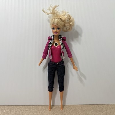 Barbie Video Girl LCD Camera Doll Only TESTED! WORKS! Mattel 2009 Missing Hand