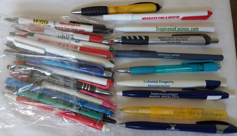 LARGE LOT OF VARIOUS ADVERTISING BALLPOINT PENS   FIRE DEPT   CASINO MOTEL ++