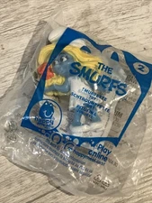 MCDONALDS HAPPY MEAL TOY 2011 THE SMURFS SMURFETTE FIGURINE TOY #2 In Package