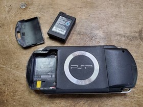 Sony PSP-1001 B2 PlayStation Portable Handheld Game Console For Parts, Untested