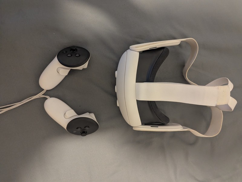 Meta Quest 3 Virtual Reality Headset 128GB With Controllers