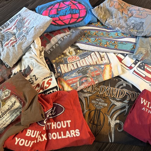 Random 5 for $25 Vintage/Modern graphic TShirt Bundle! Message your size. - Picture 4 of 8