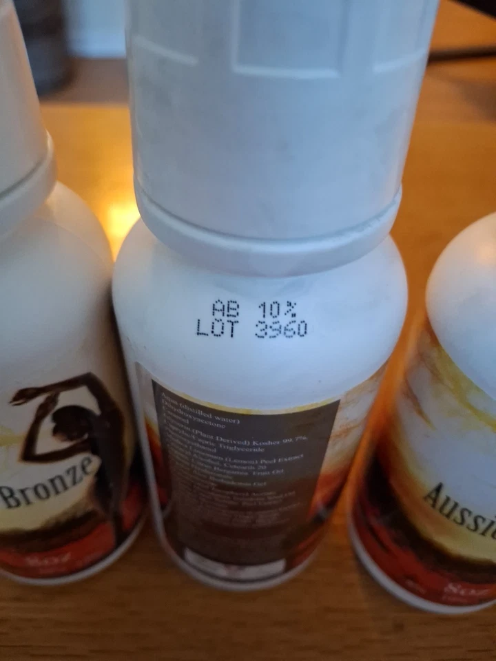 Tampa Bay Tan Aussie Bronce Oscuro SprayTan 8oz Cada uno - 8% 10% 12% con Limpiador Foto 3 de 4